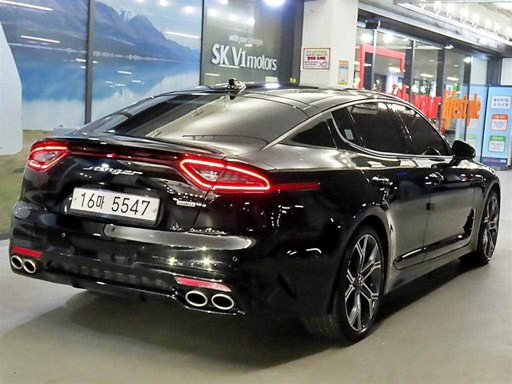 기아 스팅어 가솔린 2.0 터보 AWD 플래티넘 이미지 4