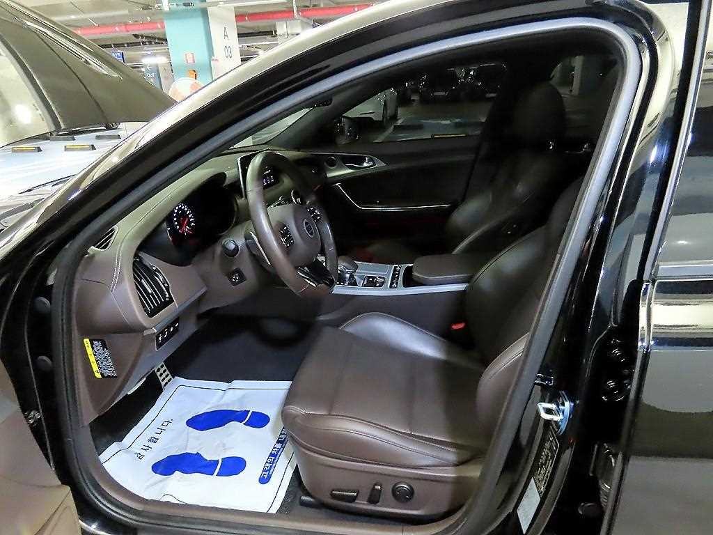 기아 스팅어 가솔린 2.0 터보 AWD 플래티넘 이미지 6