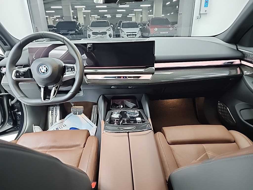 BMW i5 eDrive 40 M 스포츠 프로 이미지 7