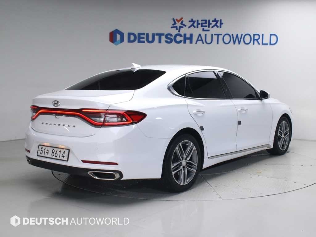 현대 그랜저 그랜저 IG 2.4 GDI 프리미엄 스페셜 이미지 2