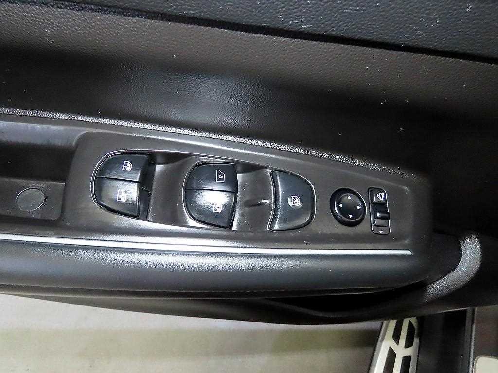 르노코리아(삼성) QM6 더뉴QM6 디젤 2.0 dCi RE 시그니처 4WD 이미지 13