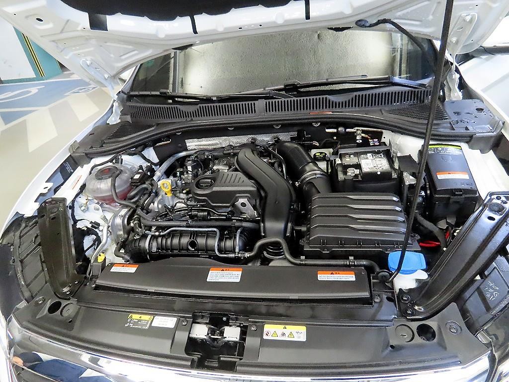 폭스바겐 제타 올 뉴 제타 1.5 TSI 프레스티지 이미지 19