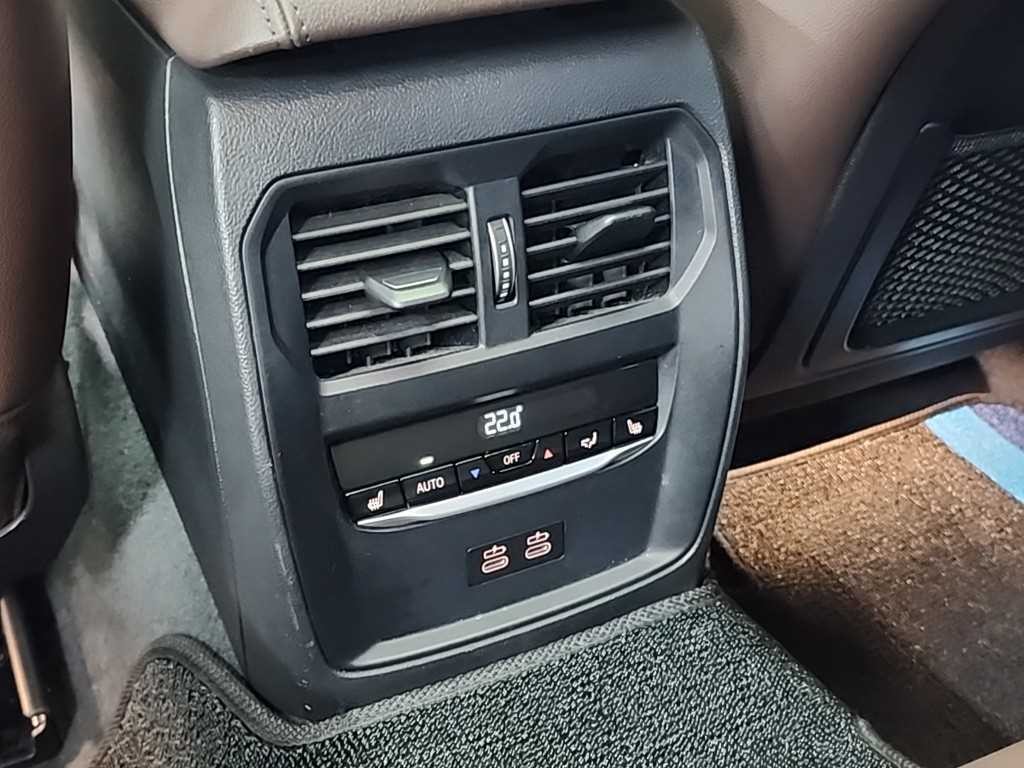 BMW 4시리즈 4시리즈 (G22) 420i 그란쿠페M 스포츠 퍼포먼스팩 이미지 13