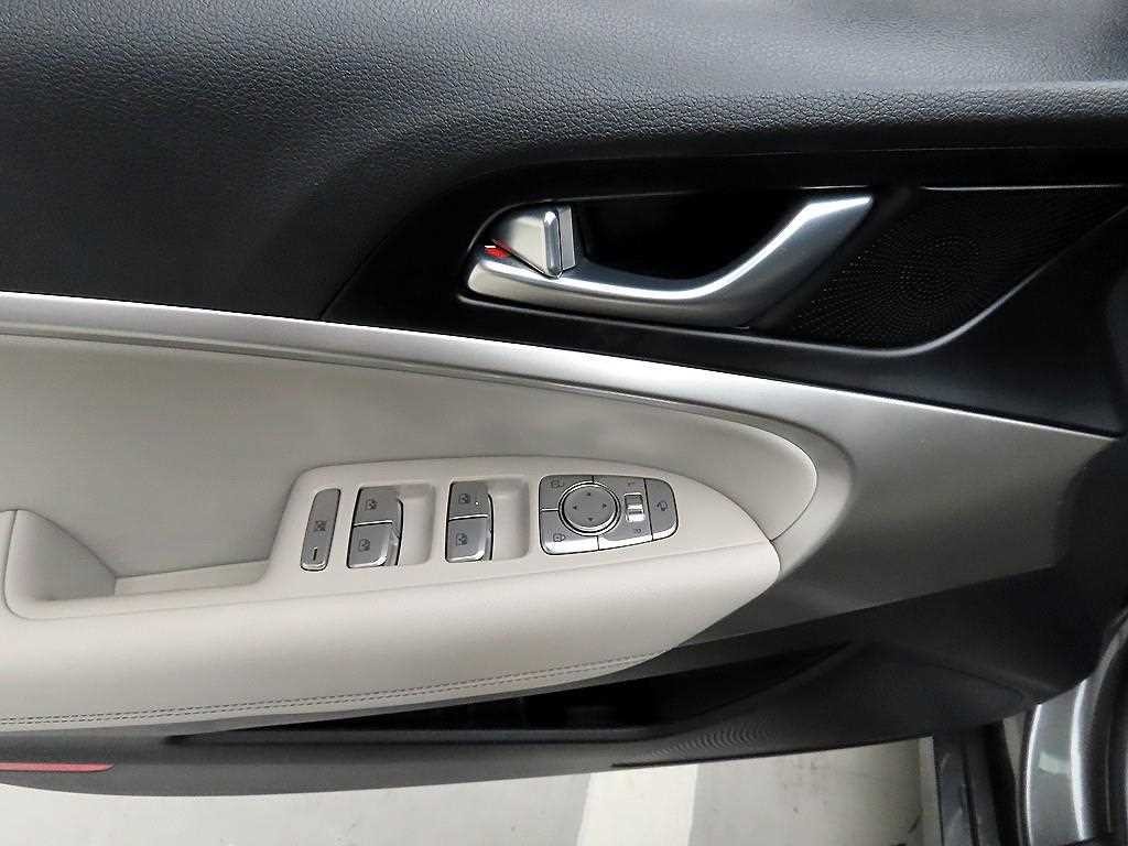 제네시스 G70 더 뉴 G70 슈팅브레이크 가솔린 2.0T 2WD 프리미엄 이미지 16