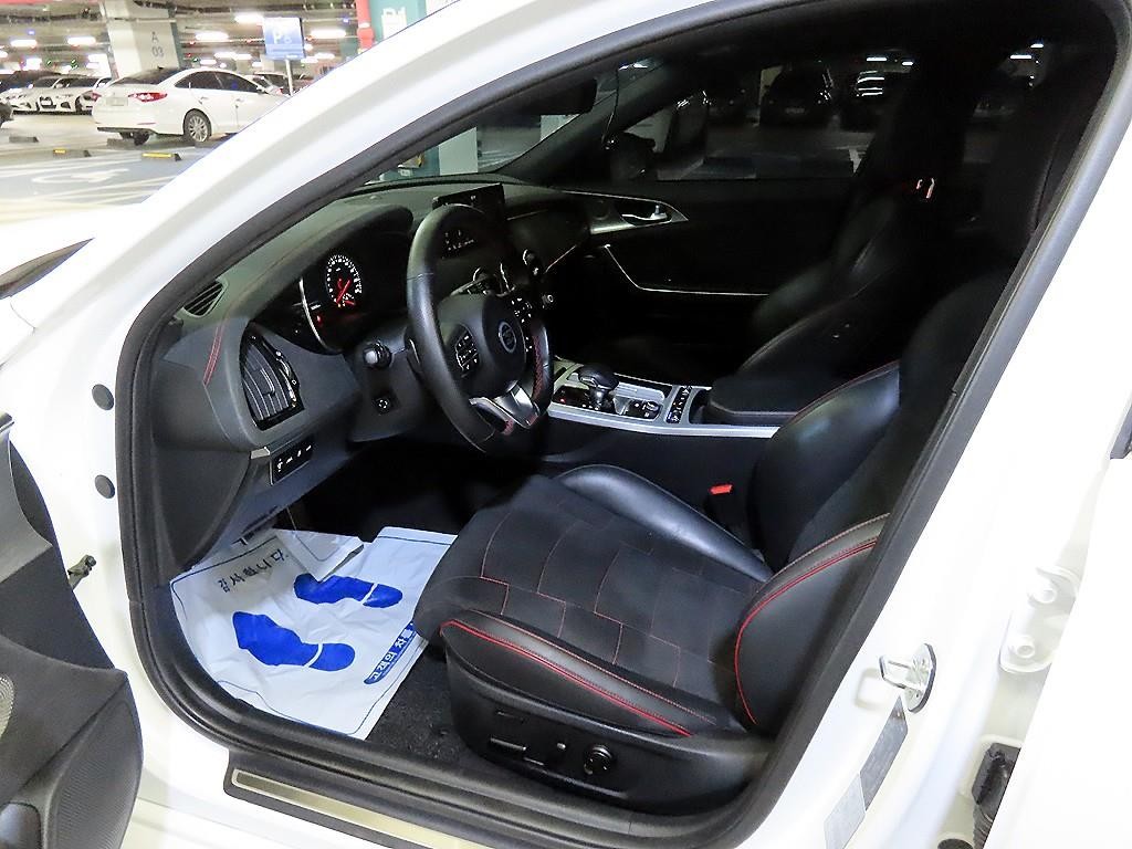 기아 스팅어 스팅어 마이스터 2WD 3.3 GT 마스터즈 터보 패키지 이미지 6
