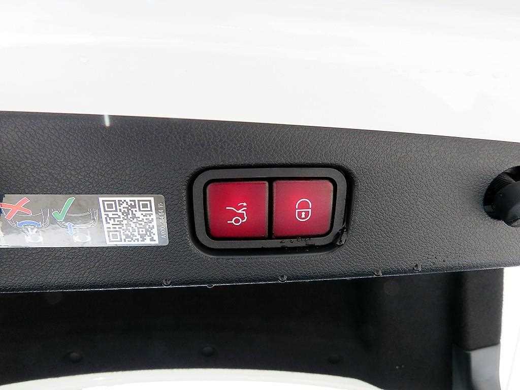 벤츠 E 클래스 E-클래스 W214 E300 4MATIC 익스클루시브 이미지 17