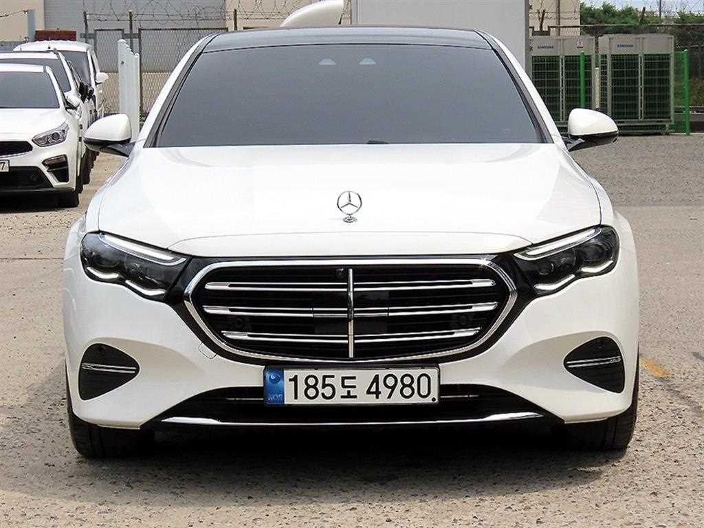 벤츠 E 클래스 E-클래스 W214 E300 4MATIC 익스클루시브 이미지 2
