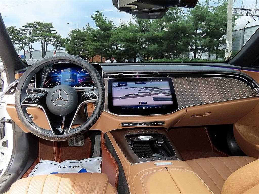 벤츠 E 클래스 E-클래스 W214 E300 4MATIC 익스클루시브 이미지 8