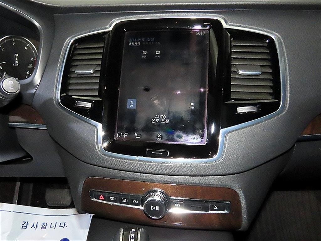 볼보 XC90 XC90 2세대 2.0 D5 AWD 모멘텀 이미지 11