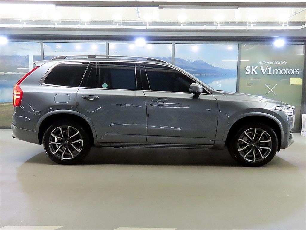 볼보 XC90 XC90 2세대 2.0 D5 AWD 모멘텀 이미지 3