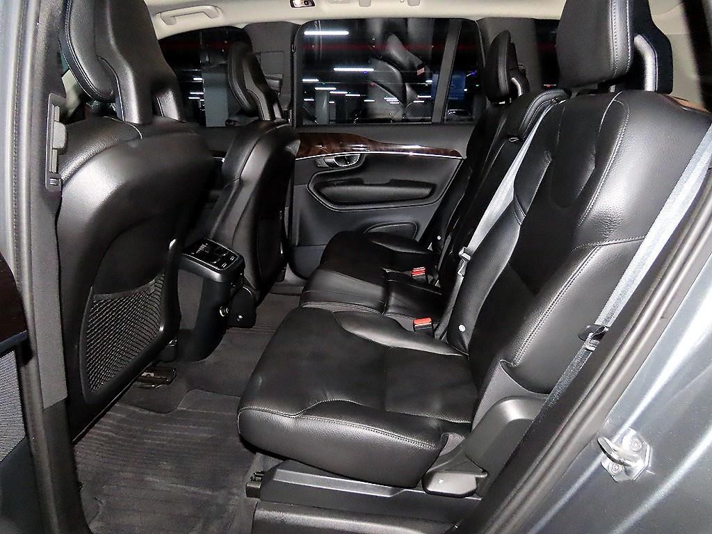 볼보 XC90 XC90 2세대 2.0 D5 AWD 모멘텀 이미지 7