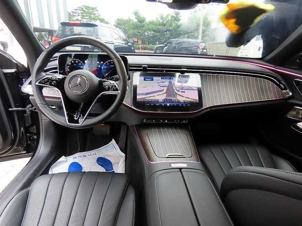 벤츠 E 클래스 E-클래스 W214 E300 4MATIC 익스클루시브 이미지 8