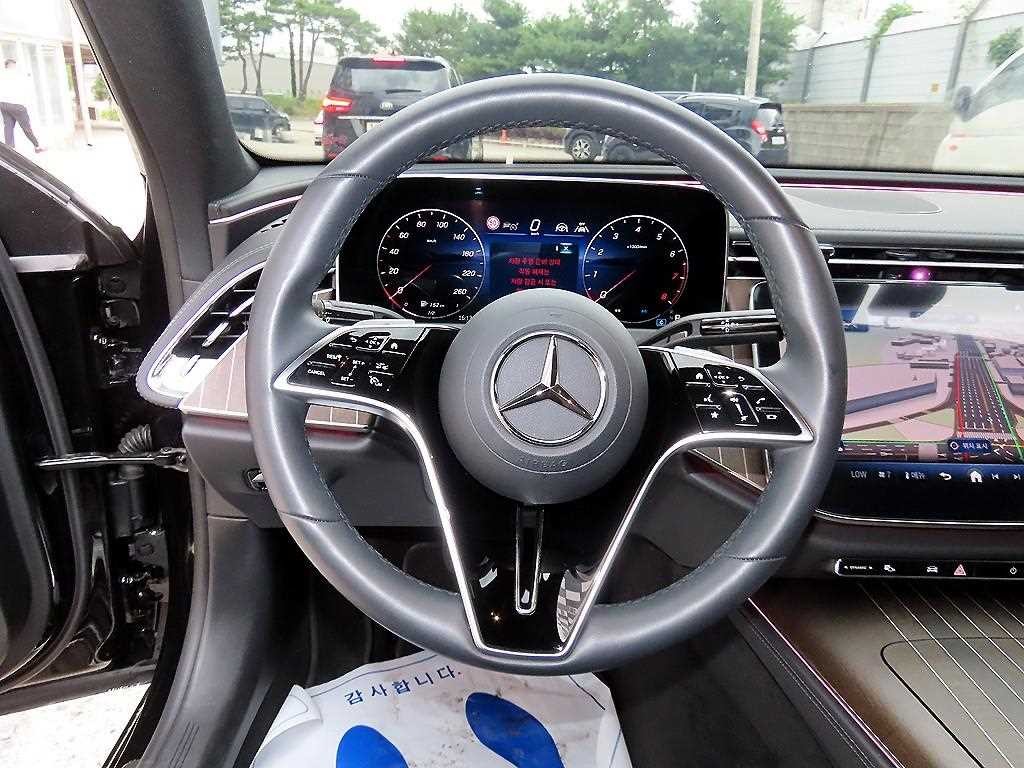 벤츠 E 클래스 E-클래스 W214 E300 4MATIC 익스클루시브 이미지 9