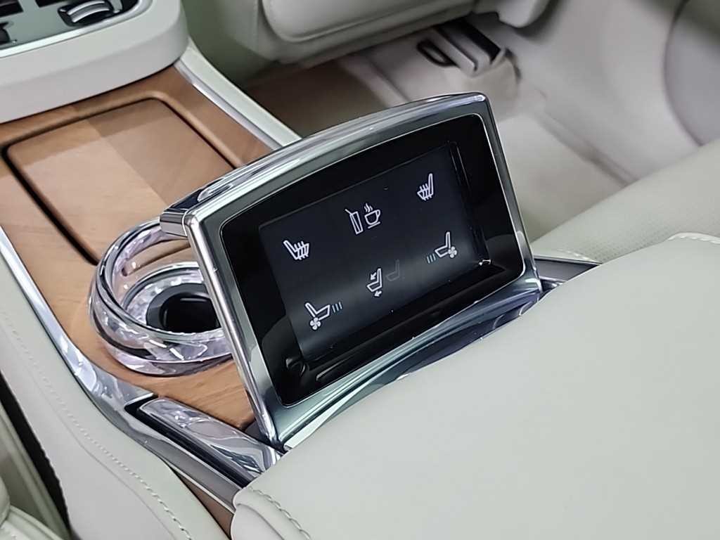 볼보 XC90 XC90 2세대 2.0 T8 AWD 엑셀런스 이미지 14