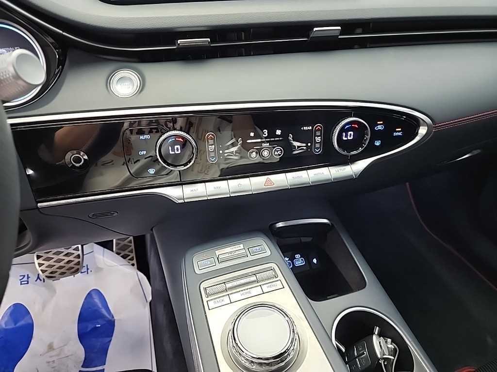 제네시스 GV70 2.5T 가솔린 AWD 스포츠 이미지 11