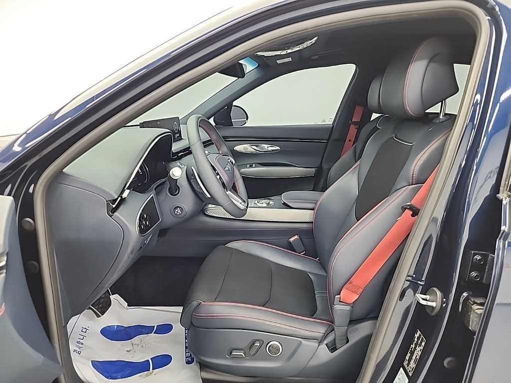 제네시스 GV70 2.5T 가솔린 AWD 스포츠 이미지 12
