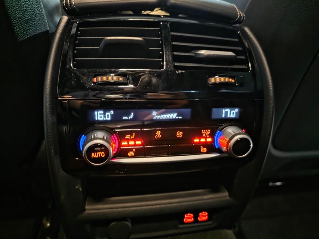 BMW 5시리즈 5시리즈 (G30) 520d M 스포츠 플러스 이미지 15