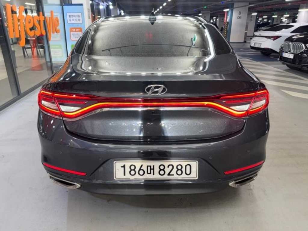 현대 그랜저 그랜저 IG 2.4 GDI 프리미엄 기본형 이미지 5