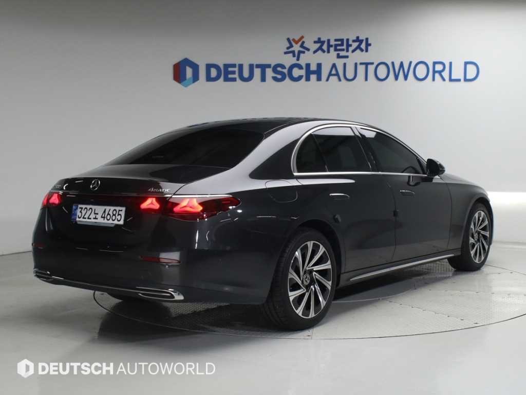 벤츠 E 클래스 E-클래스 W214 E300 4MATIC 익스클루시브 이미지 2