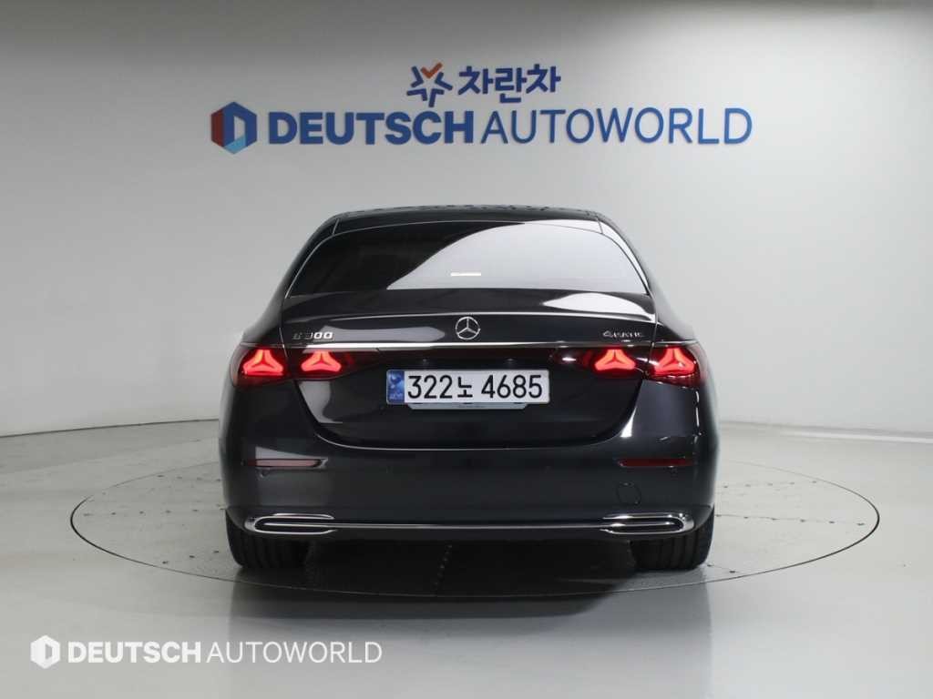 벤츠 E 클래스 E-클래스 W214 E300 4MATIC 익스클루시브 이미지 4