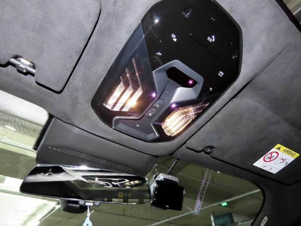 BMW 7시리즈 7시리즈 (G70) 740i sDrive M 스포츠 이미지 15