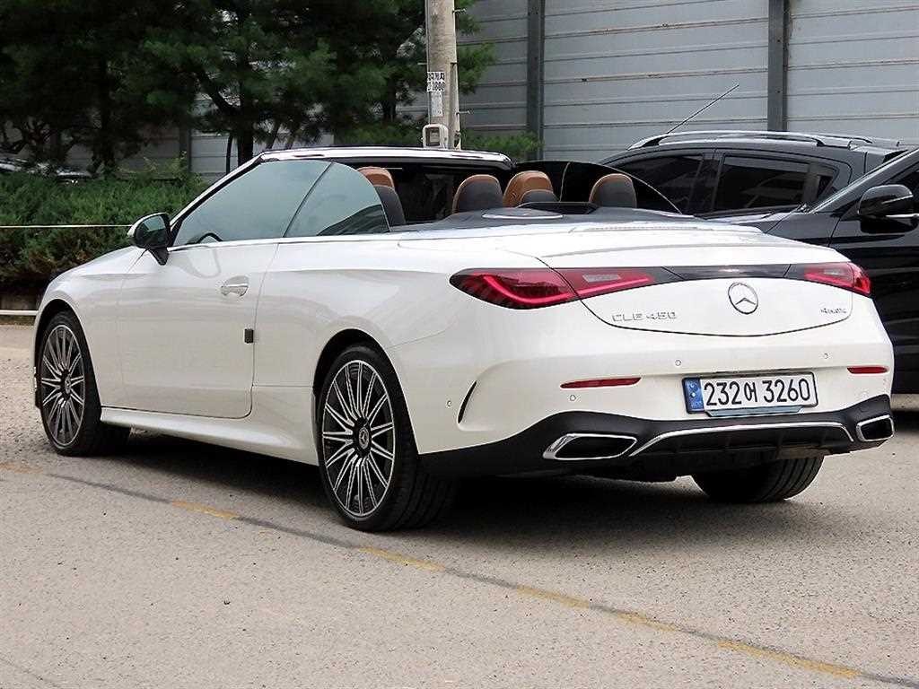 벤츠 CLE 클래스 CLE 450 4MATIC 카브리올레 이미지 4
