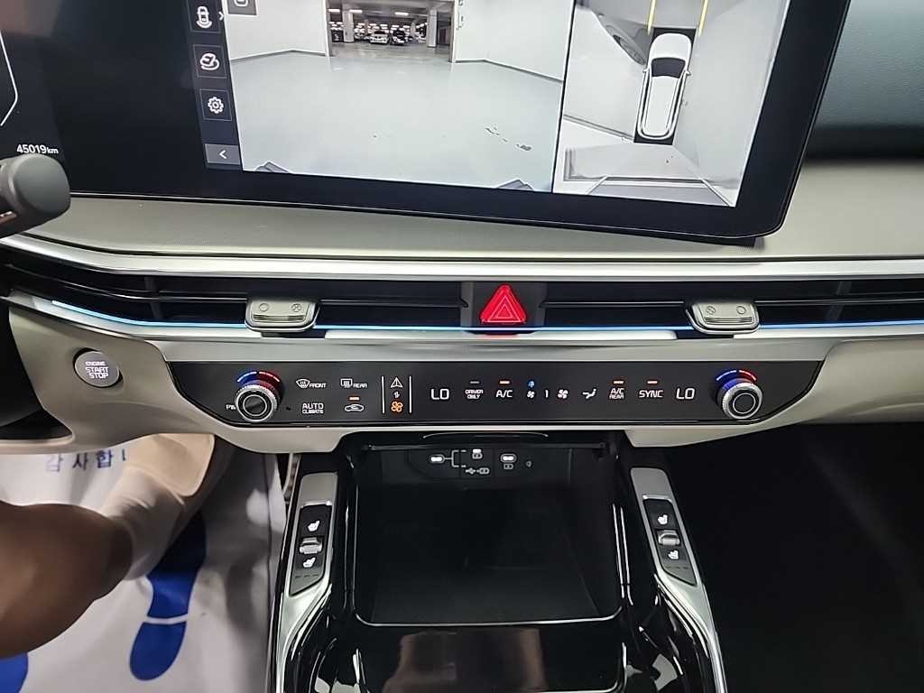 기아 쏘렌토 더 뉴 쏘렌토 4세대 하이브리드 1.6T 2WD 시그니처 그래비티 이미지 10