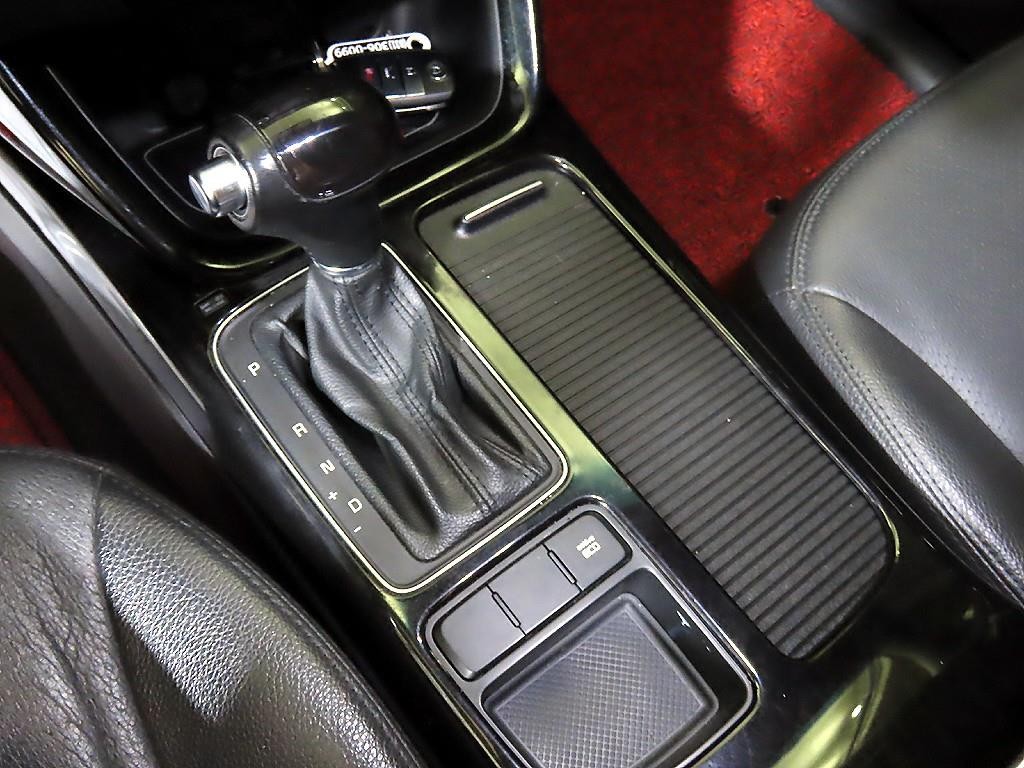 기아 쏘렌토 뉴 쏘렌토 R 2WD 2.0 프레스티지 이미지 12