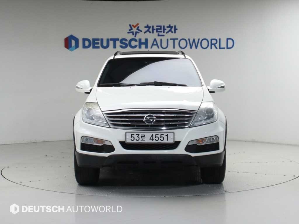 KG모빌리티(쌍용) 렉스턴 렉스턴W 2.0  4WD RX7 럭셔리 이미지 3