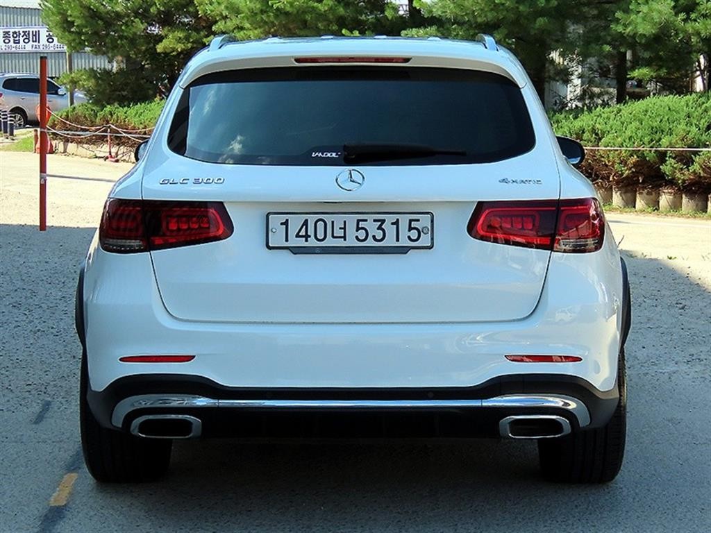벤츠 GLC 클래스 GLC클래스 X253 GLC 300 4MATIC 프리미엄 이미지 4