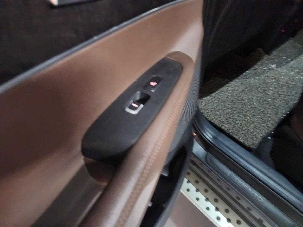 기아 쏘렌토 올 뉴 쏘렌토 디젤 2WD 2.0 노블레스 이미지 6