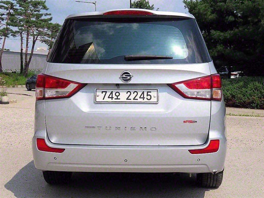 KG모빌리티(쌍용) 코란도 코란도투리스모 2WD LT 11인승 이미지 4
