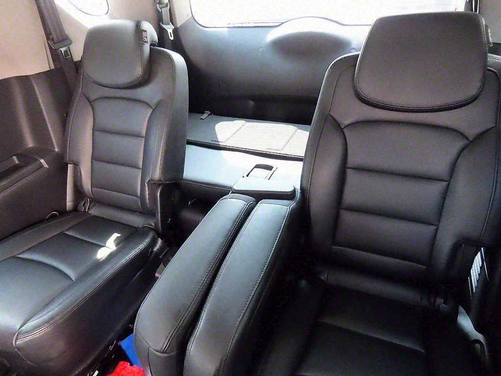 KG모빌리티(쌍용) 코란도 코란도투리스모 2WD LT 11인승 이미지 7