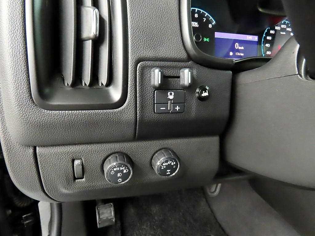 쉐보레 콜로라도 리얼 뉴 콜로라도 3.6 익스트림 4WD 이미지 12