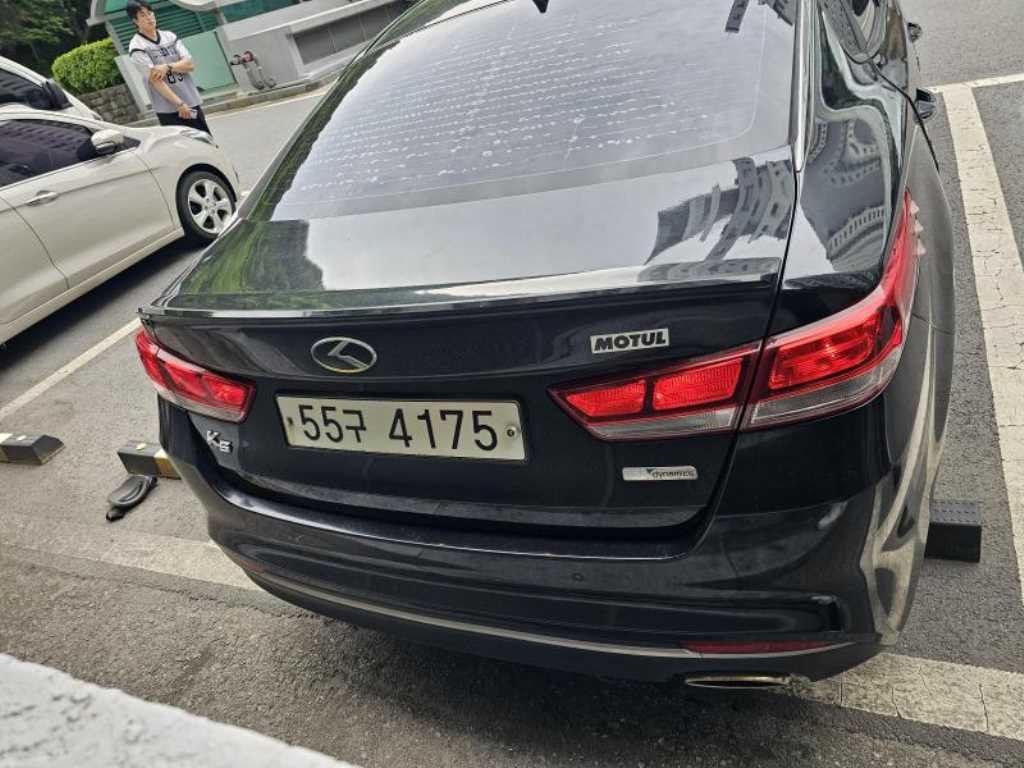 기아 K5 K5 2세대 SX 1.7 디젤 프레스티지 이미지 2