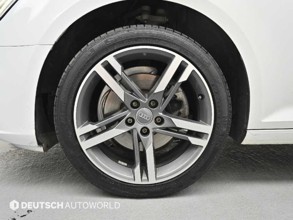 아우디 A4 A4 (B9) 40 TFSI 프리미엄 이미지 5