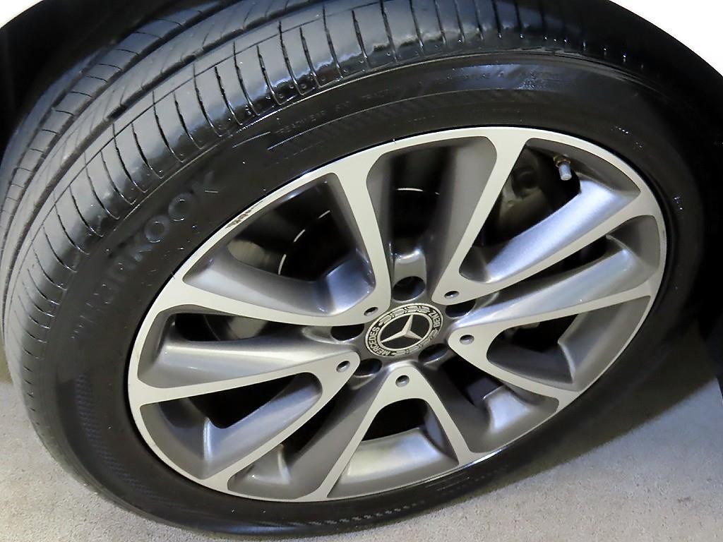 벤츠 E 클래스 E-클래스 W213 E300 4MATIC 아방가르드 이미지 20