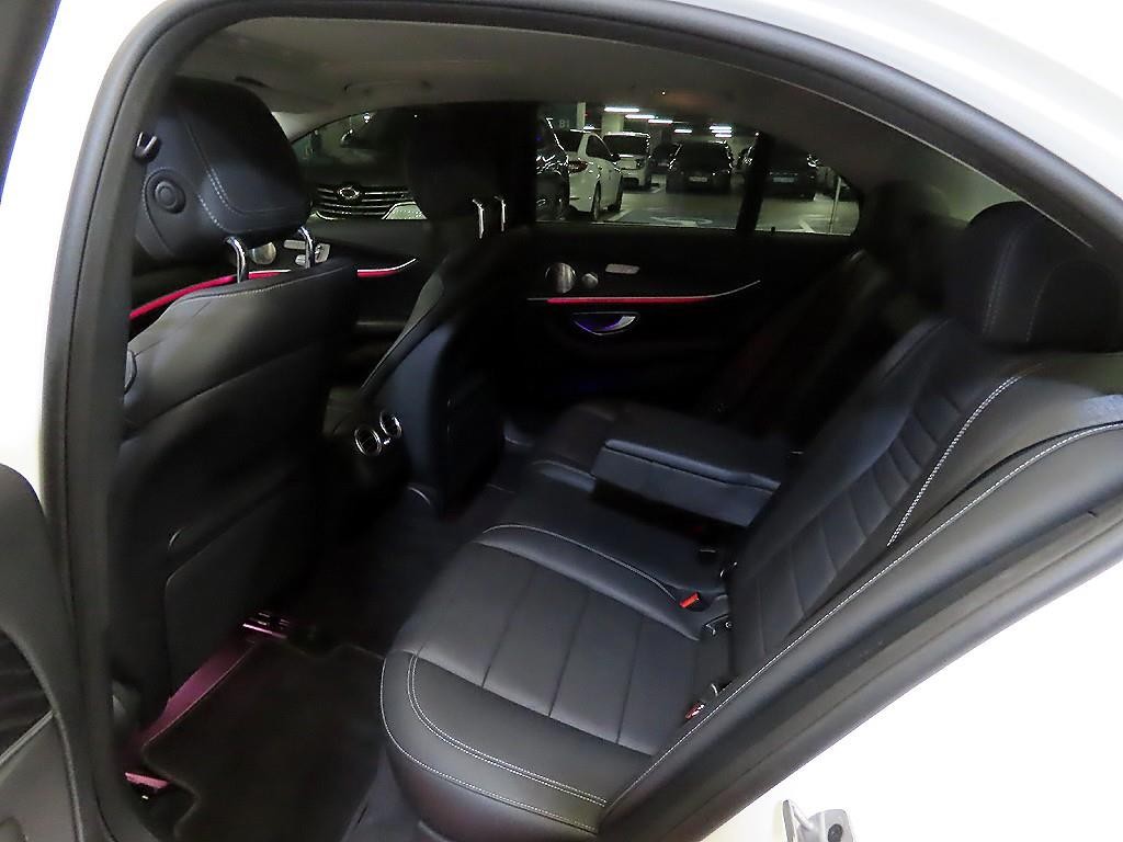 벤츠 E 클래스 E-클래스 W213 E300 4MATIC 아방가르드 이미지 7
