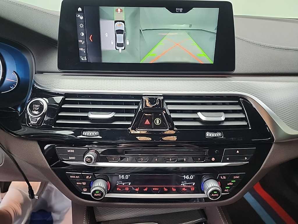 BMW 5시리즈 5시리즈 (G30) 530i M 스포츠 플러스 이미지 10