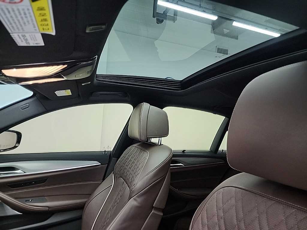 BMW 5시리즈 5시리즈 (G30) 530i M 스포츠 플러스 이미지 14