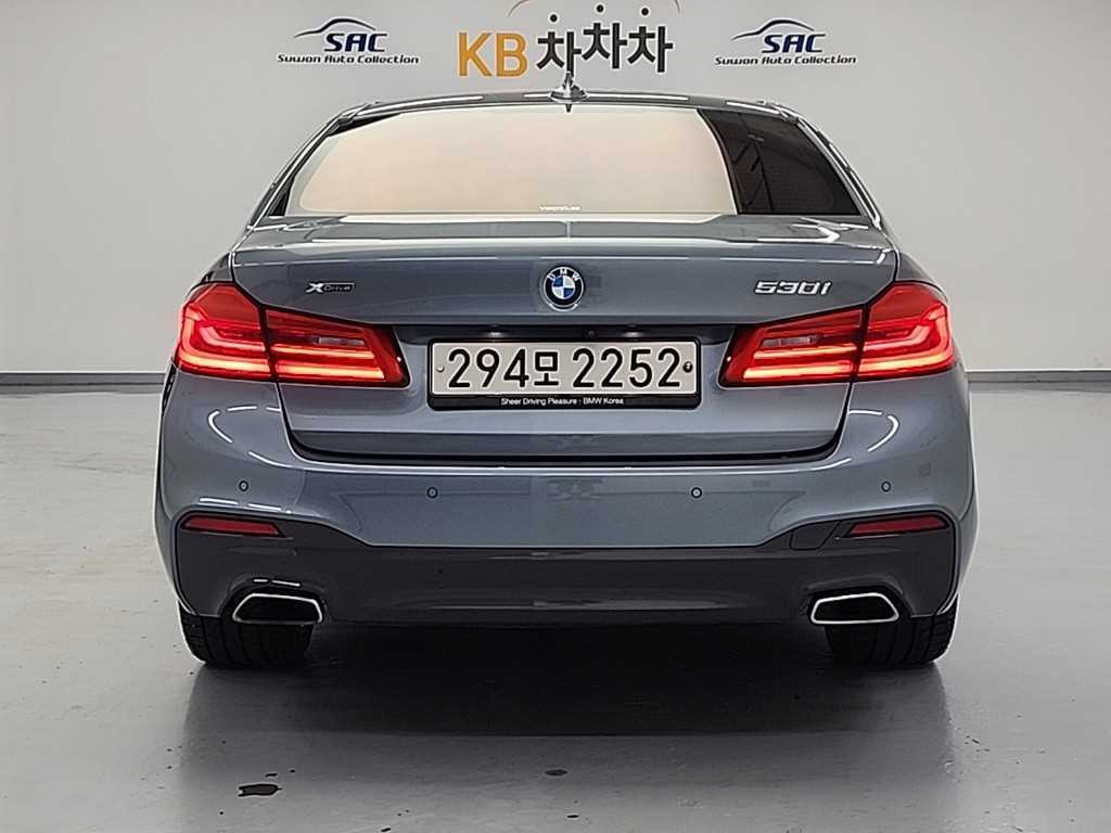BMW 5시리즈 5시리즈 (G30) 530i M 스포츠 플러스 이미지 3