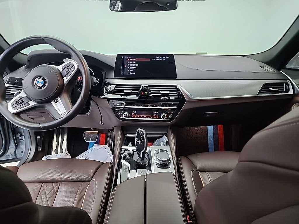 BMW 5시리즈 5시리즈 (G30) 530i M 스포츠 플러스 이미지 7