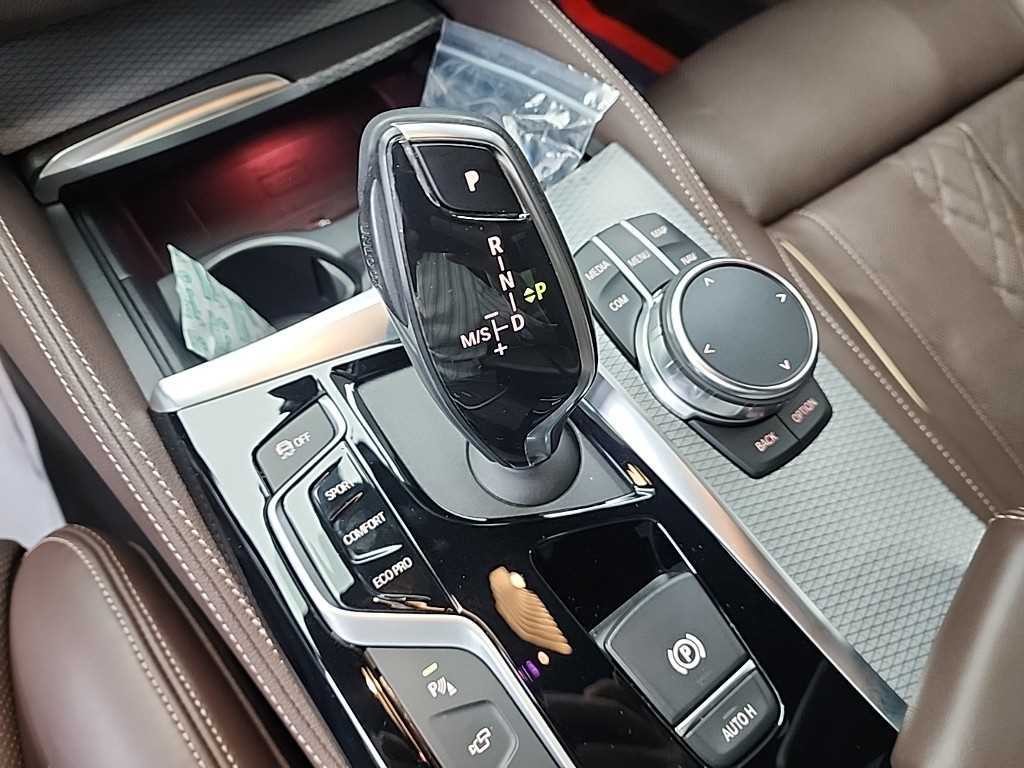 BMW 5시리즈 5시리즈 (G30) 530i M 스포츠 플러스 이미지 8