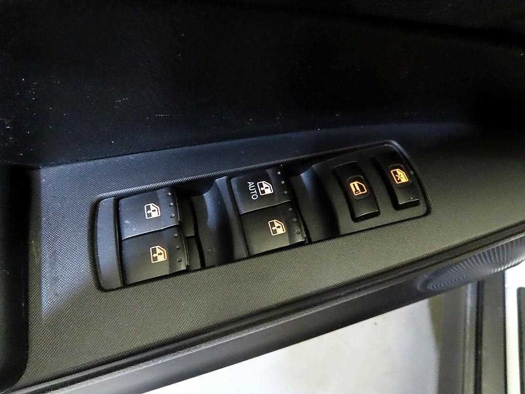 KG모빌리티(쌍용) 코란도 더뉴코란도스포츠 CX7(4WD) 클럽 이미지 13