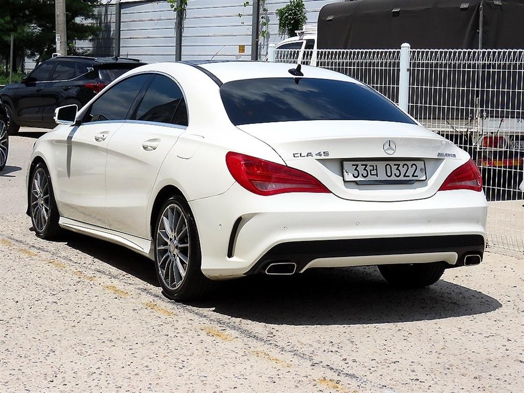 벤츠 CLA 클래스 CLA클래스 CLA 250 4MATIC 이미지 3