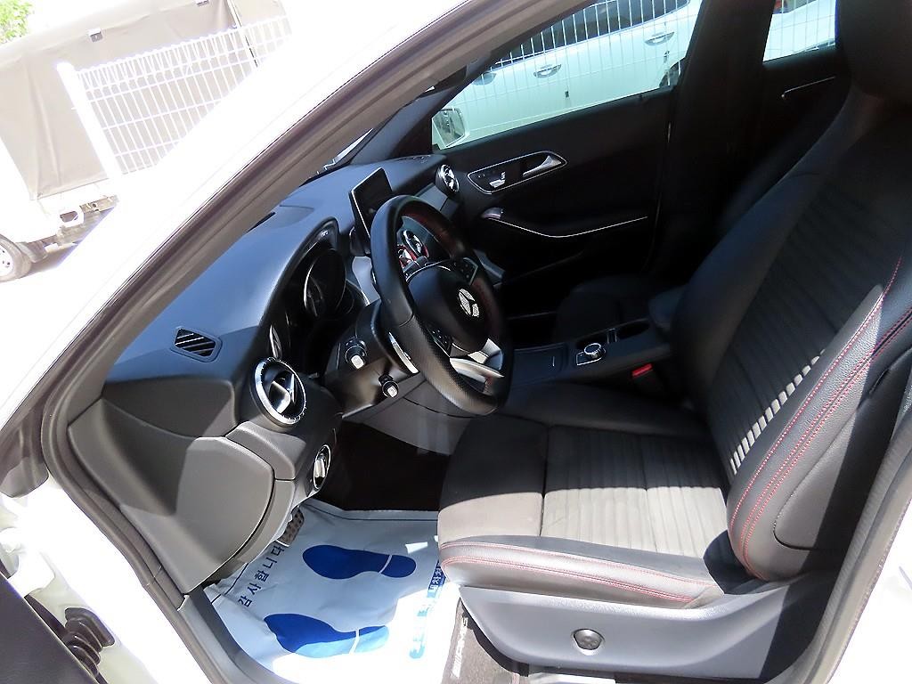벤츠 CLA 클래스 CLA클래스 CLA 250 4MATIC 이미지 5