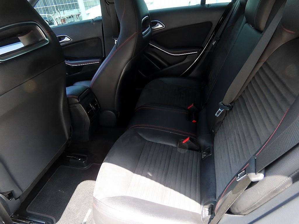 벤츠 CLA 클래스 CLA클래스 CLA 250 4MATIC 이미지 6