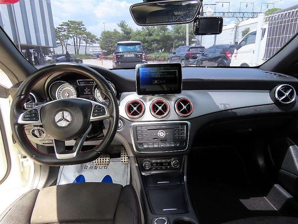 벤츠 CLA 클래스 CLA클래스 CLA 250 4MATIC 이미지 7