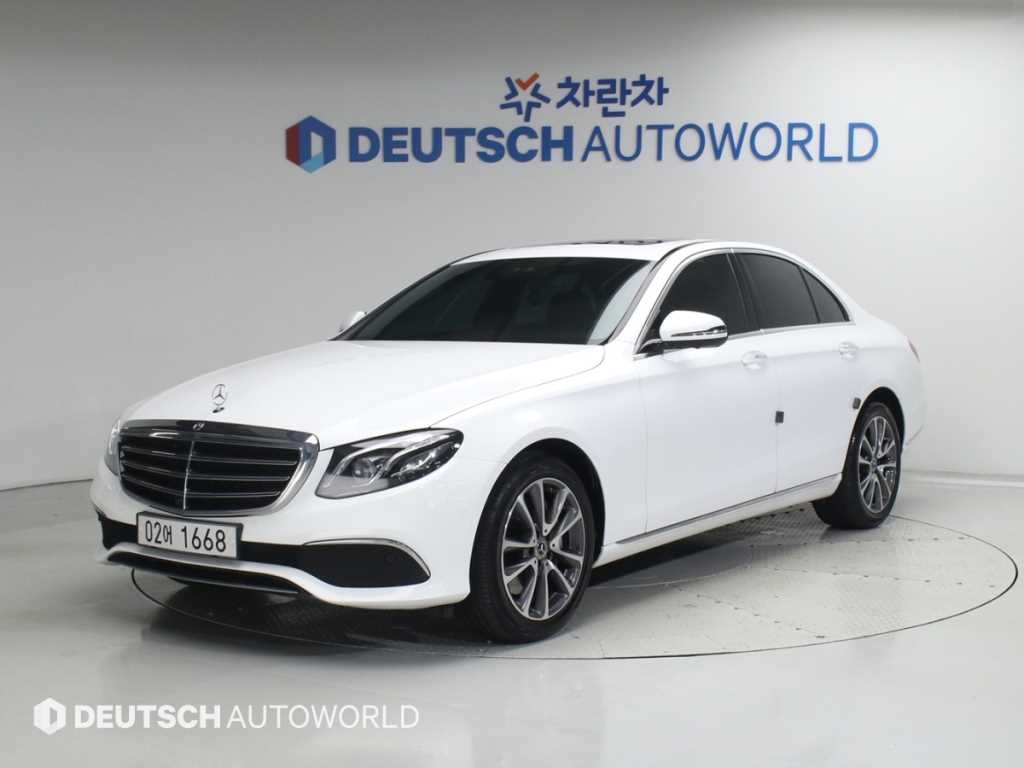 벤츠 E 클래스 E-클래스 W213 E300 익스클루시브 이미지 1