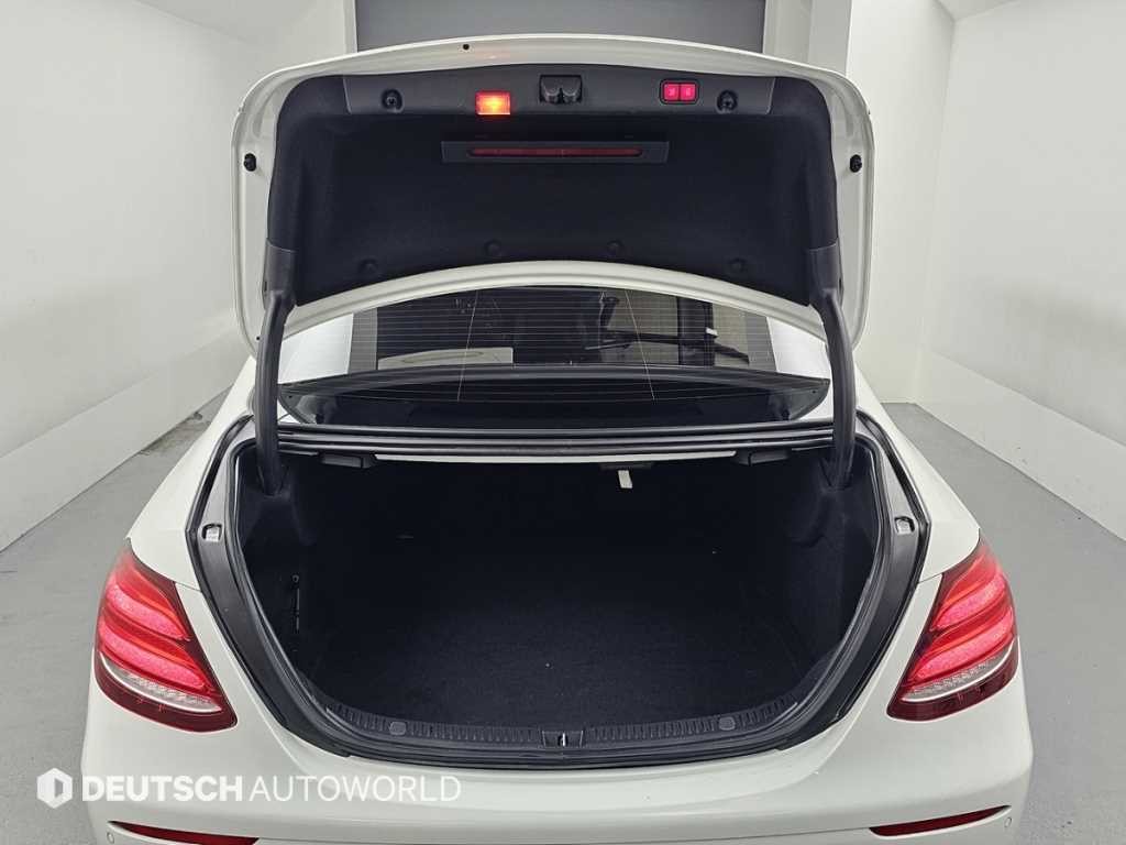 벤츠 E 클래스 E-클래스 W213 E300 익스클루시브 이미지 19